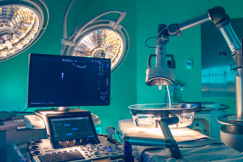 Histotripsy is an FDA-approved, non-invasive treatment that uses high-intensity sound waves to break apart liver tumors. It works without the need for needles, radiation, or surgery.